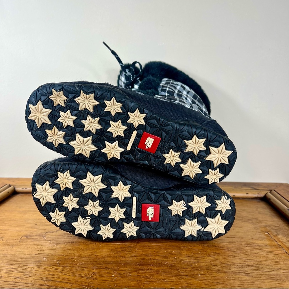 The North Face Black and White Plaid Winter Boots - Picture 14 of 14
